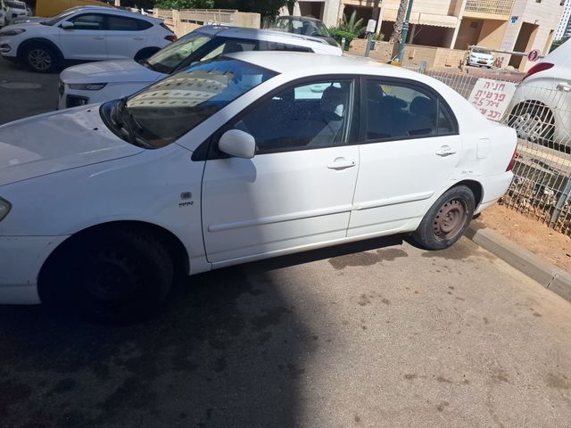 טויוטה קורולה