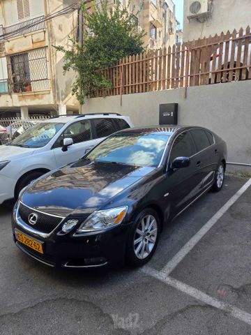 לקסוס GS