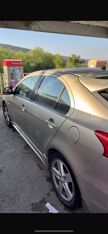 מודעת רכב מיצובישי לנסר