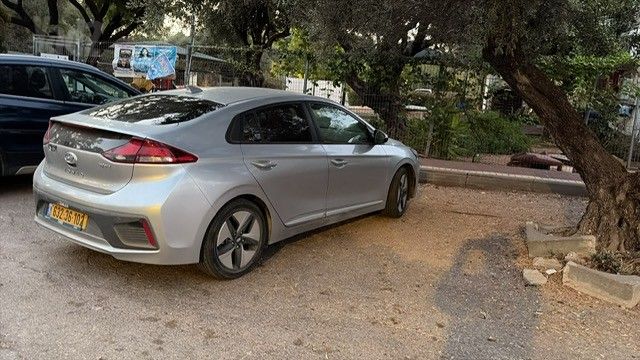 מודעת רכב יונדאי איוניק