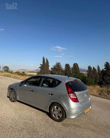 יונדאי i30