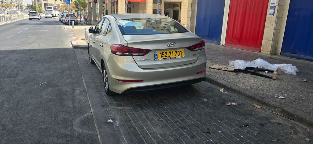 מודעת רכב יונדאי אלנטרה