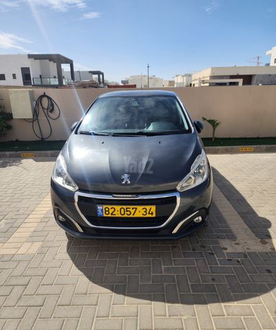 פיג'ו 208