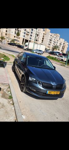 סקודה אוקטביה
