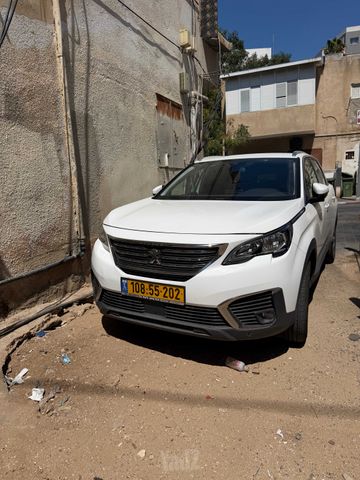 פיג'ו 5008