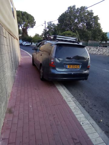 מיצובישי גרנדיס