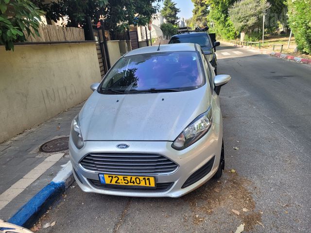 מודעת רכב פורד פיאסטה