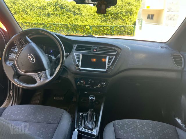 יונדאי i20