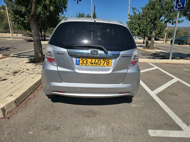 ג'אז  Trend היברידי אוט׳ 1.3 (102 כ״ס)
