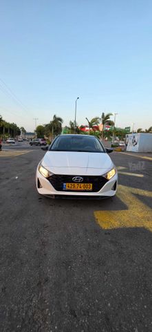 יונדאי i20