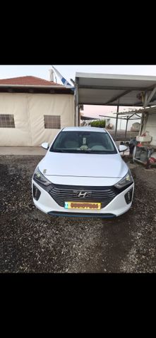 יונדאי איוניק