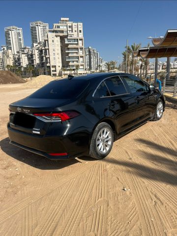 טויוטה קורולה