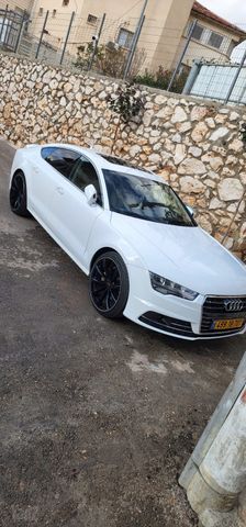 אאודי A7