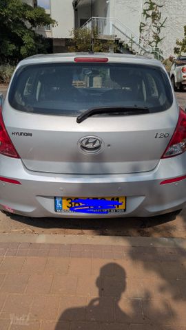 מודעת רכב יונדאי i20