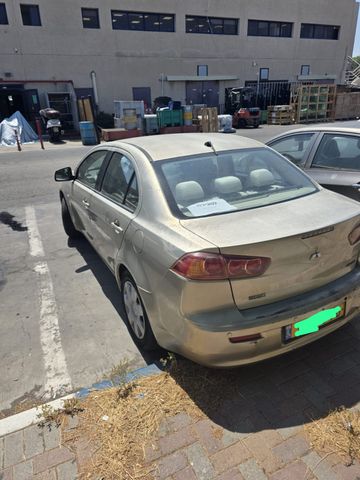 מודעת רכב מיצובישי לנסר