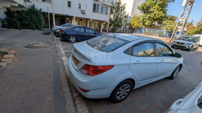 מודעת רכב יונדאי אקסנט i25