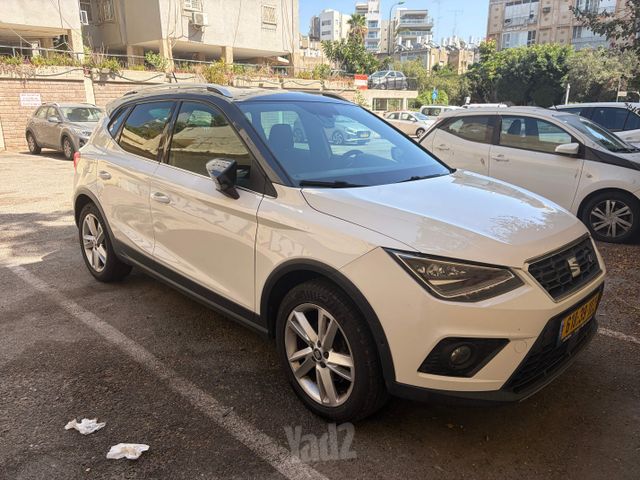 מודעת רכב סיאט ארונה