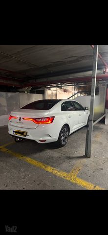 רנו מגאן