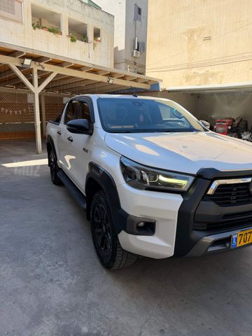 מודעת רכב טויוטה היילקס