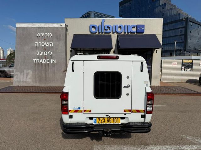 איסוזו די-מקס