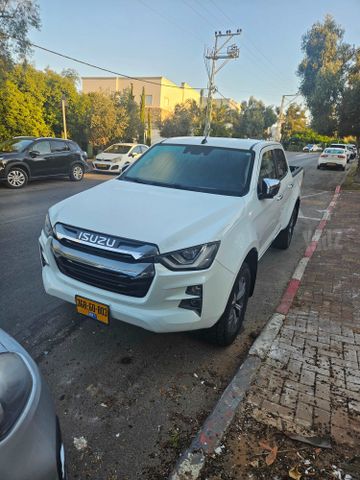 מודעת רכב איסוזו די-מקס
