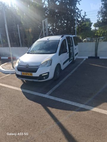 מודעת רכב סיטרואן ברלינגו 