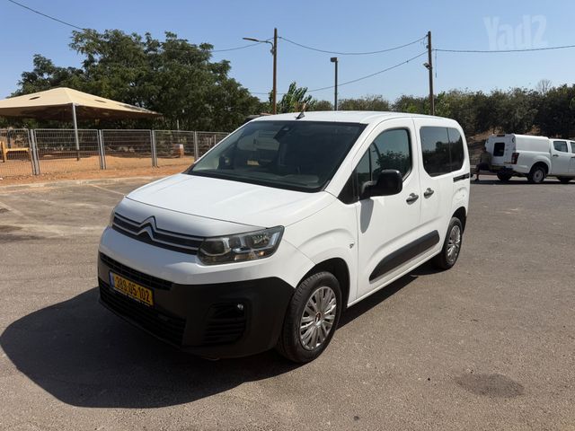 מודעת רכב סיטרואן ברלינגו