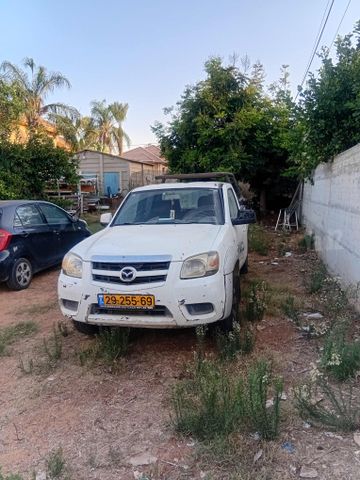 מודעת רכב מאזדה BT-50
