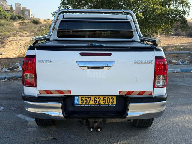 טויוטה היילקס