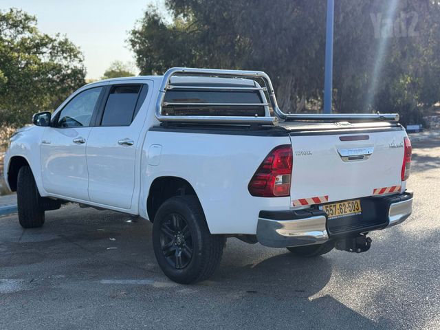 טויוטה היילקס