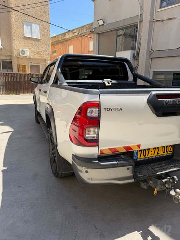 טויוטה היילקס