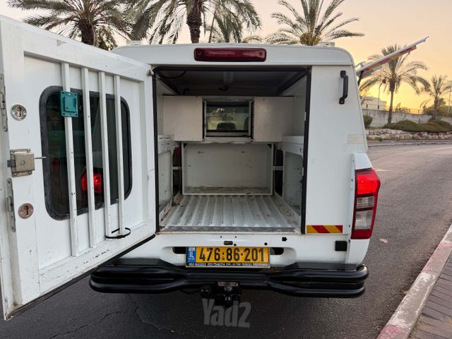 איסוזו די-מקס