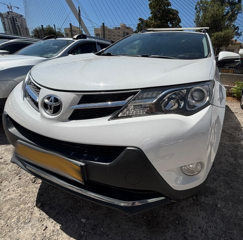 מודעת רכב טויוטה RAV4