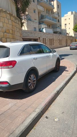 קיה סורנטו
