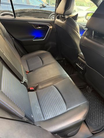 טויוטה RAV4