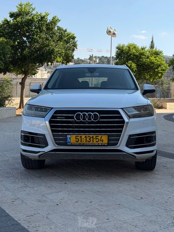 אאודי Q7