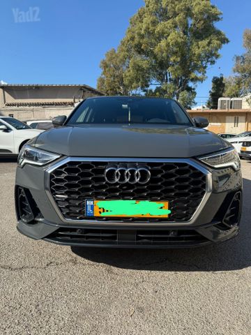 אאודי Q3