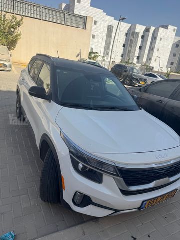 קיה סלטוס