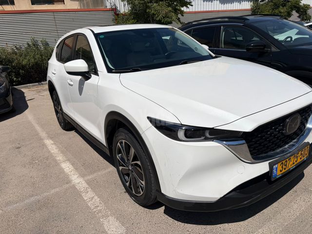 מודעת רכב מאזדה CX-5