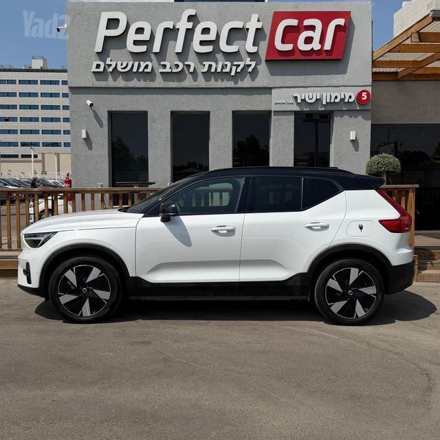 וולוו XC40