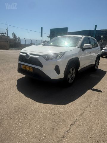 מודעת רכב טויוטה RAV4