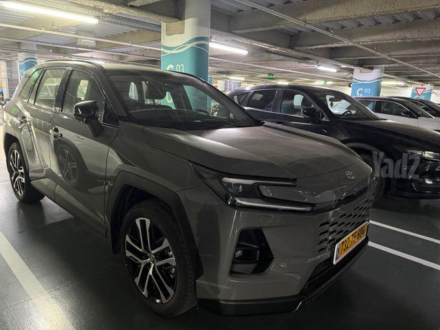 טויוטה RAV4