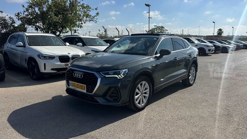 אאודי Q3