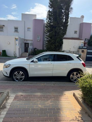 מרצדס-בנץ GLA
