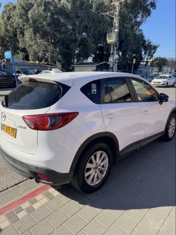 מודעת רכב מאזדה CX-5