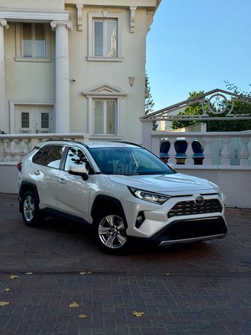 טויוטה RAV4