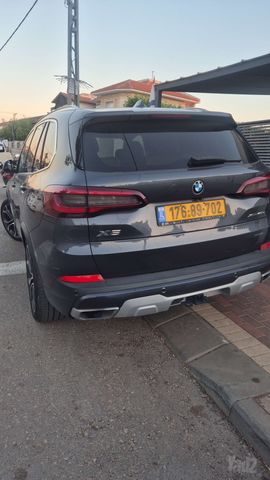 ב מ וו X5