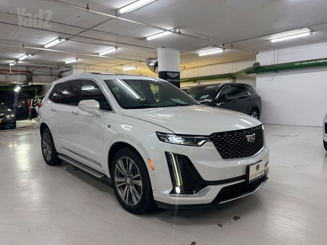 קאדילק XT6