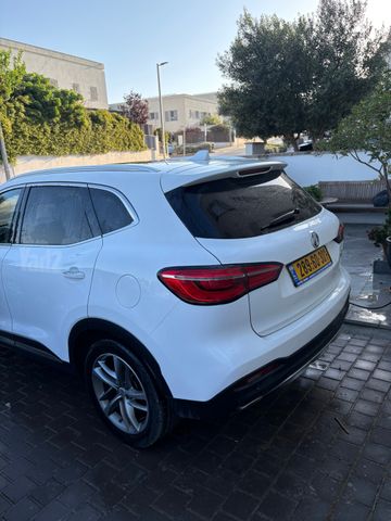 אם ג'י EHS PHEV