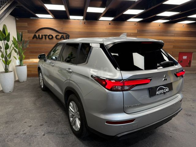 מיצובישי אאוטלנדר
